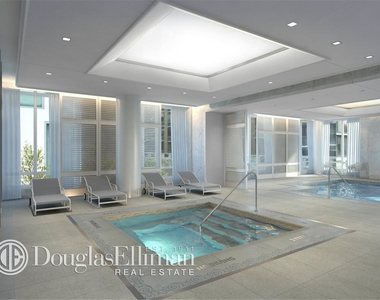 160 West 62nd St - Photo Thumbnail 2