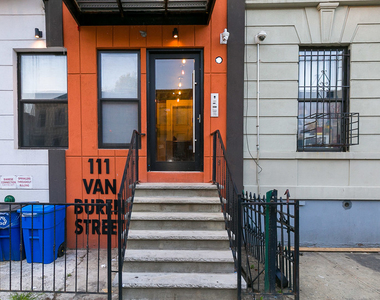 111 Van Buren St  - Photo Thumbnail 6