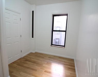 321 East 108th Street - Photo Thumbnail 3