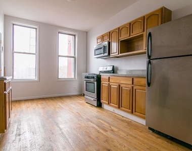 953 Metropolitan Ave - Photo Thumbnail 7