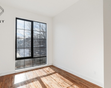 488 Lefferts Avenue - Photo Thumbnail 5