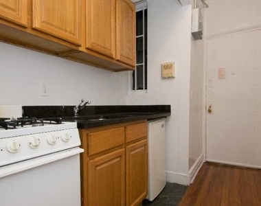 214 West 102nd Street - Photo Thumbnail 5