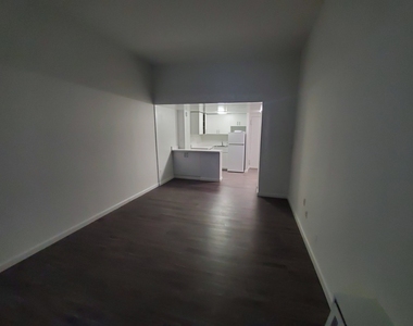 1 bed with terrace Fulton street!!! - Photo Thumbnail 1