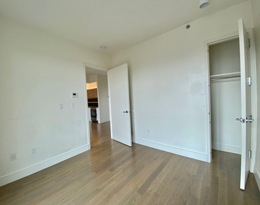 1068 Fulton Street - Photo Thumbnail 10