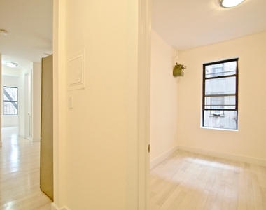 5008 Broadway - Photo Thumbnail 7