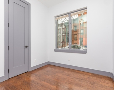 168 Stuyvesant Avenue - Photo Thumbnail 6