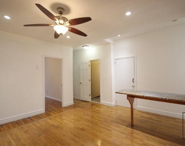 1055 Jefferson AVe - Photo Thumbnail 3