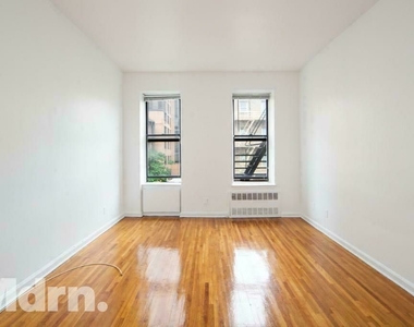 404 East 83rd Street - Photo Thumbnail 1