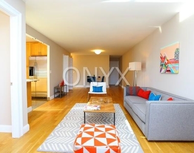 792 Columbus Avenue - Photo Thumbnail 2