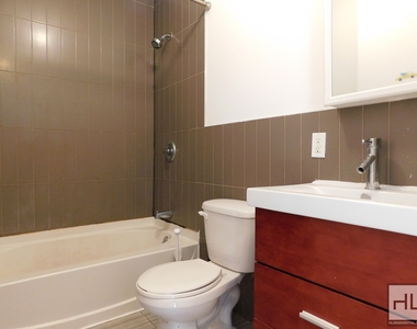 678 Prospect Place - Photo Thumbnail 4