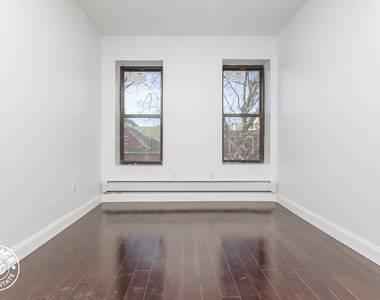 1094 Flatbush - Photo Thumbnail 3