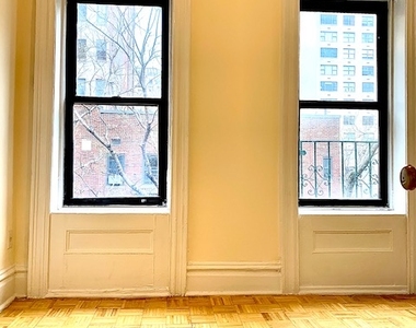 229 E 80th - Photo Thumbnail 1