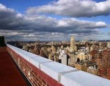 154 East 7th Street - Photo Thumbnail 9