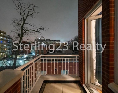 2550 Crescent St - Photo Thumbnail 0