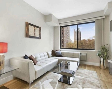 71 East 110th Street - Photo Thumbnail 4