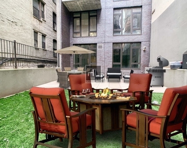 148 East 98 Street - Photo Thumbnail 8