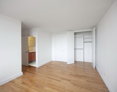 424 West End Avenue - Photo Thumbnail 2