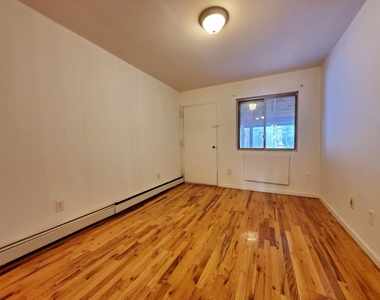 218 Lexington Ave  - Photo Thumbnail 6