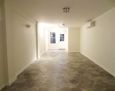 683 Sterling Pl - Photo Thumbnail 12