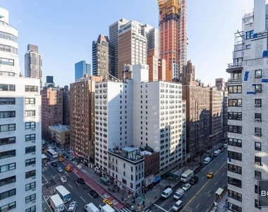 East 57th Street - Photo Thumbnail 13