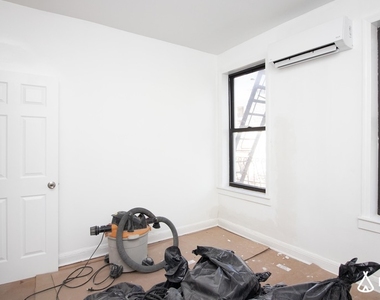 884 Bedford Ave  - Photo Thumbnail 5