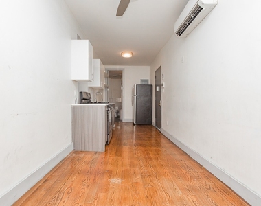 222 Pulaski St - Photo Thumbnail 8