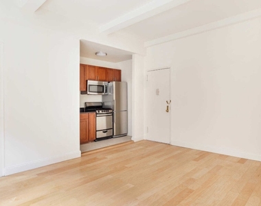 	228 West 71st Street - Photo Thumbnail 8