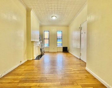 81 Underhill Avenue - Photo Thumbnail 3