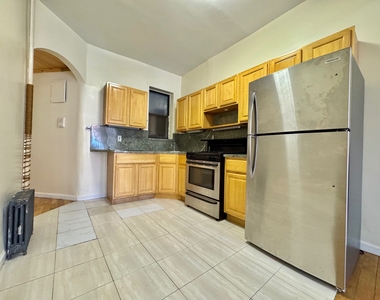 81 Underhill Avenue - Photo Thumbnail 1