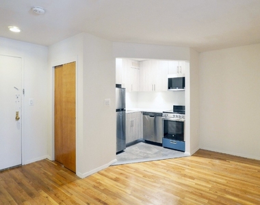 230 East 30th Street - Photo Thumbnail 0