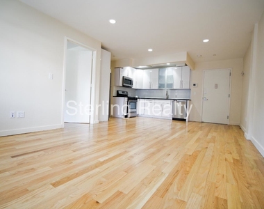 2315 Astoria Blvd - Photo Thumbnail 9