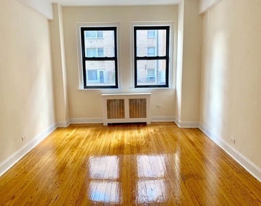 235 east 22 - Photo Thumbnail 5