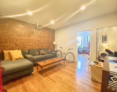 810 Prospect Place - Photo Thumbnail 1