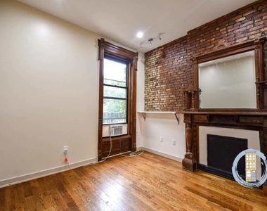 212 Hancock Street - Photo Thumbnail 1