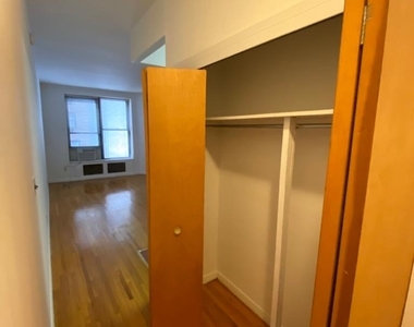 117 WEST 58 STREET - Photo Thumbnail 1