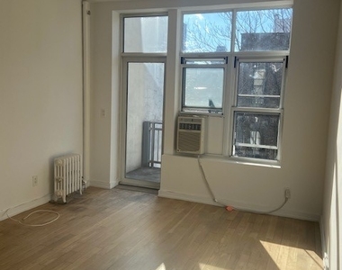 218 East 84th Street - Photo Thumbnail 9