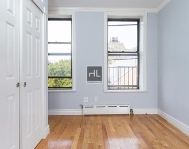 225 Mott Street, New York, NY, 10012 - Photo Thumbnail 4