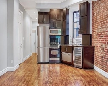 225 Mott Street, New York, NY, 10012 - Photo Thumbnail 2