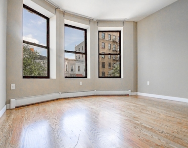 2586 Bedford Ave - Photo Thumbnail 1