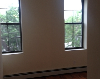 1181 Putnam Avenue - Photo Thumbnail 4