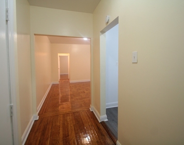 4530 Broadway - Photo Thumbnail 2