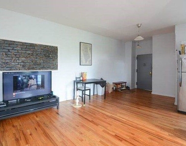 90 Thomas S Boyland St - Photo Thumbnail 5