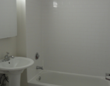 West 96 St  - Photo Thumbnail 5