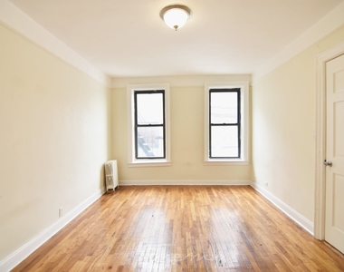 303 West 154th Street - Photo Thumbnail 4