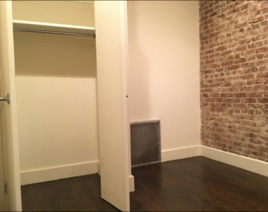 1486 Bedford Ave - Photo Thumbnail 3