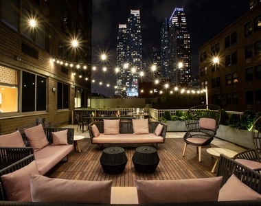 Luxury Hudson Yard 10th ave - Photo Thumbnail 10