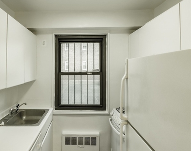 7 East 86th Street - Photo Thumbnail 2