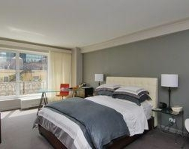 212 Central Park South - Photo Thumbnail 5