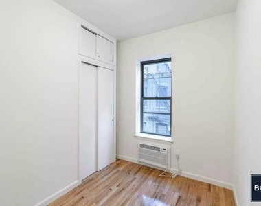 439 West 51 - Photo Thumbnail 2