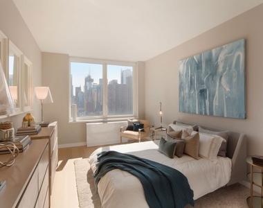 550 West 45th Street - Photo Thumbnail 2